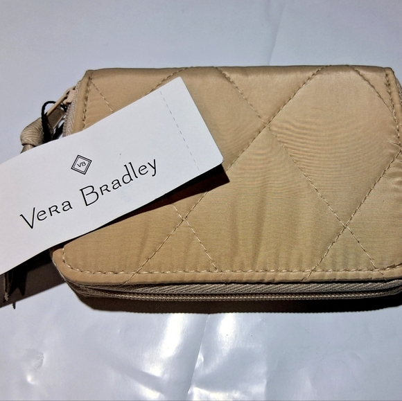 VERA BRADLEY Women's Wallet Camel Cream ULTRAIGHT Quilted BRAND-NEW w/tags - Picture 8 of 11